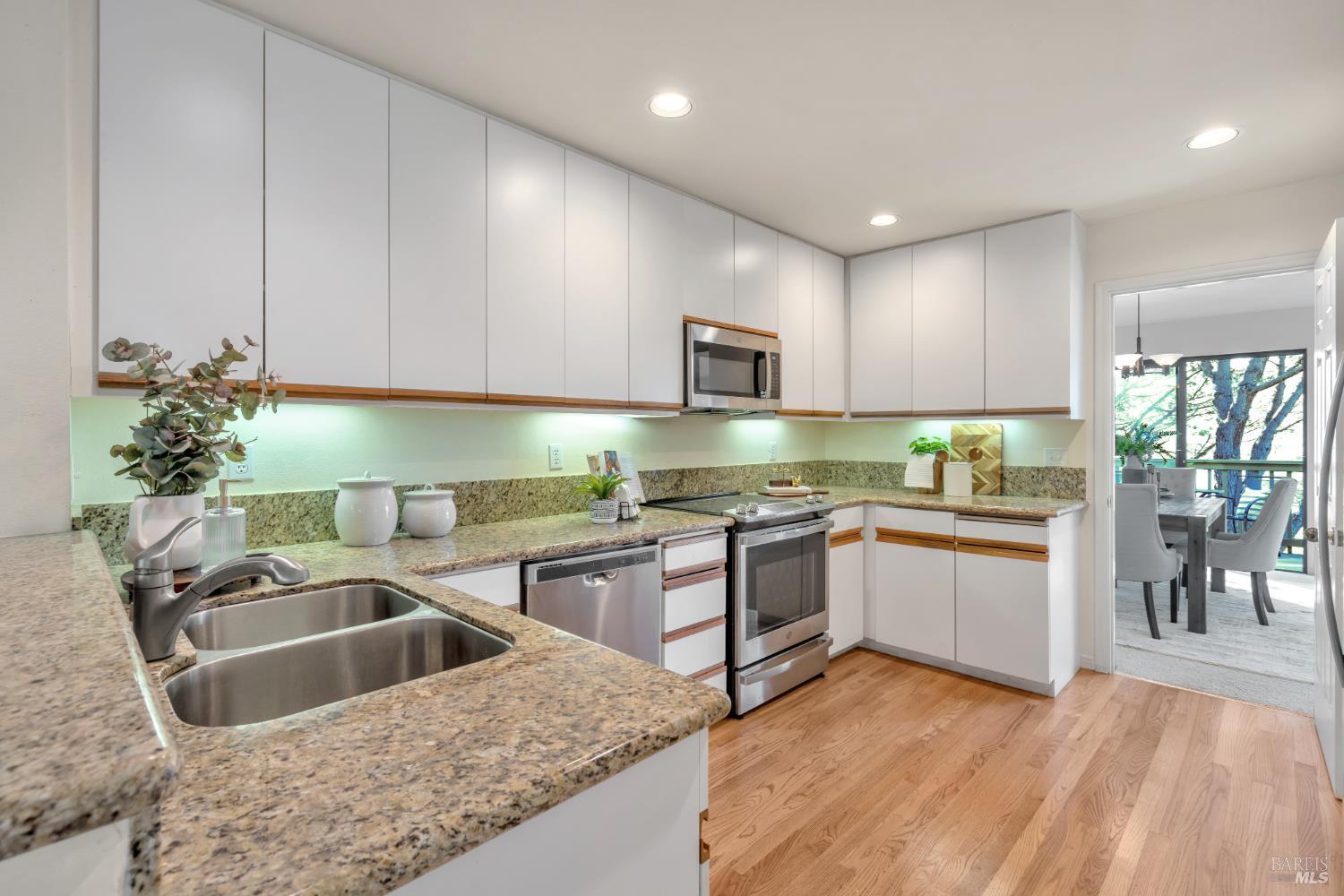 2 Eucalyptus Knoll Street