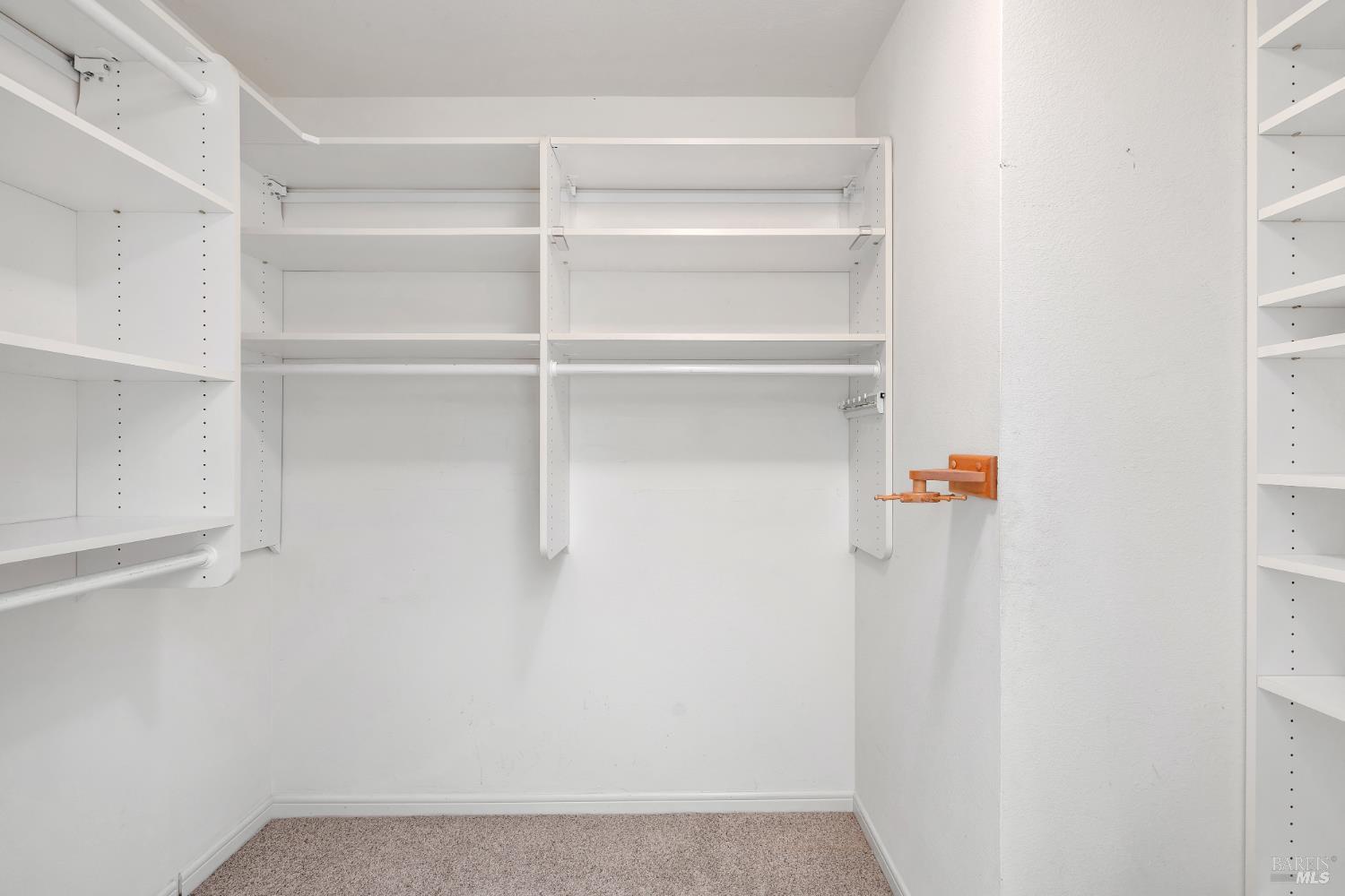 2 Eucalyptus Knoll Street