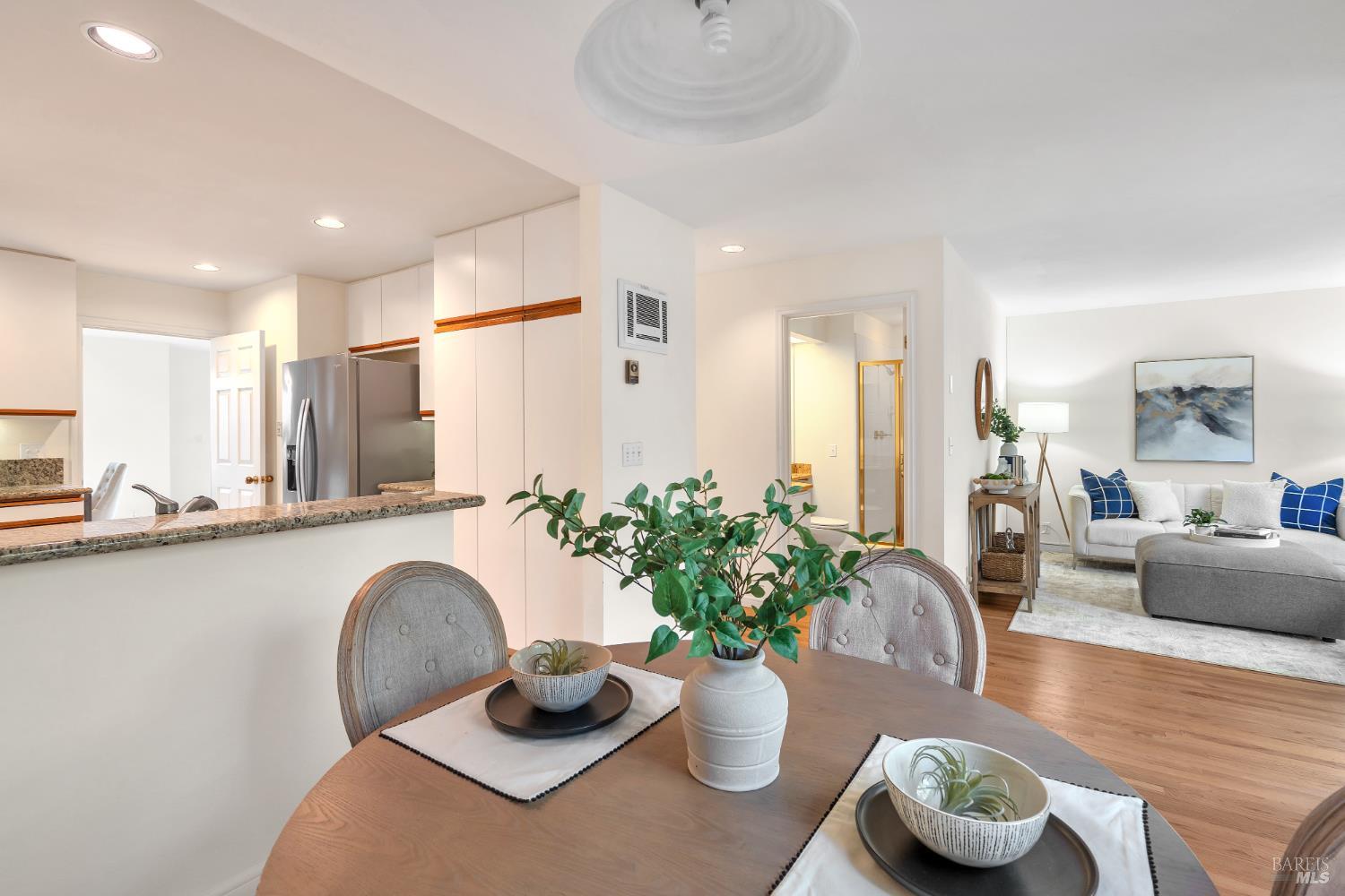 2 Eucalyptus Knoll Street