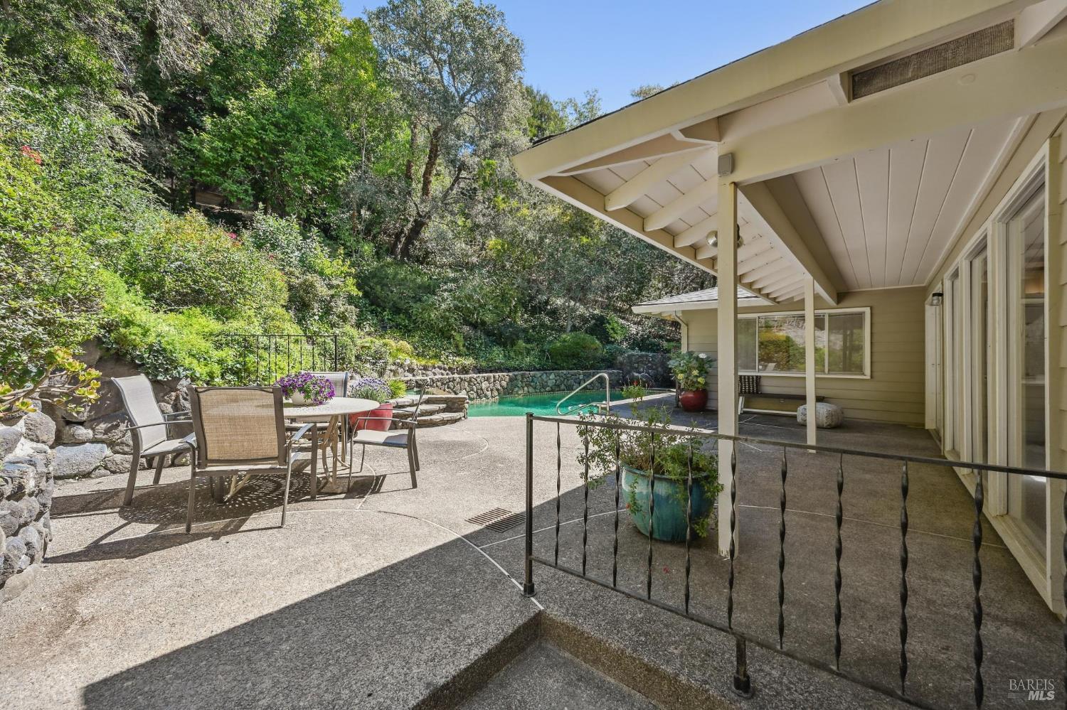 137 Spring Grove Avenue