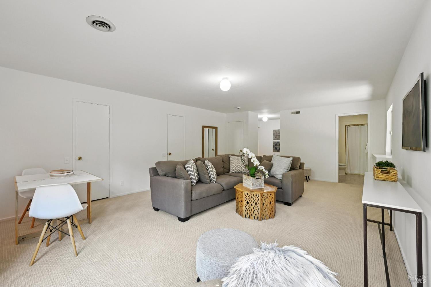 137 Spring Grove Avenue