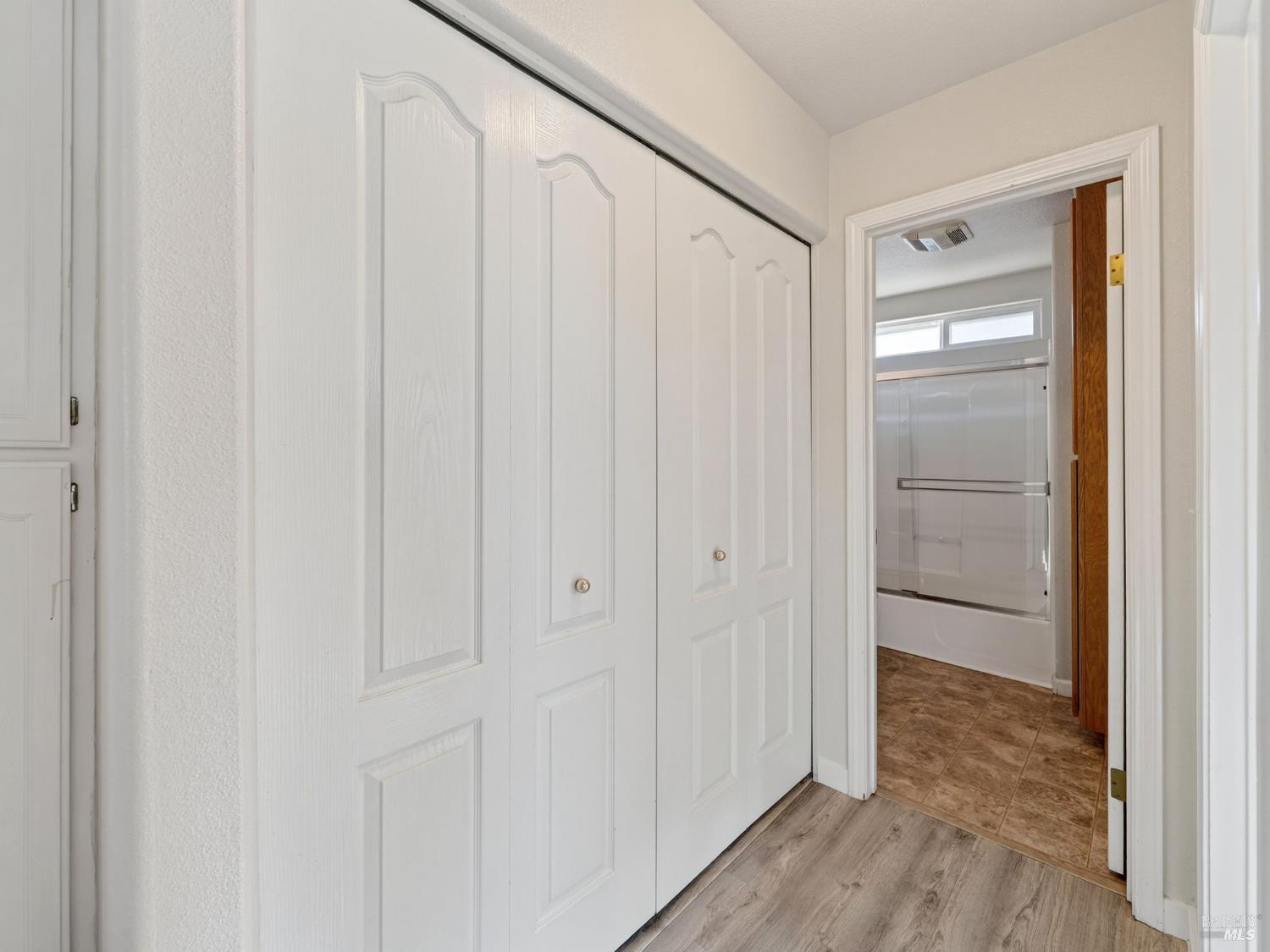 36 W Brookside Drive