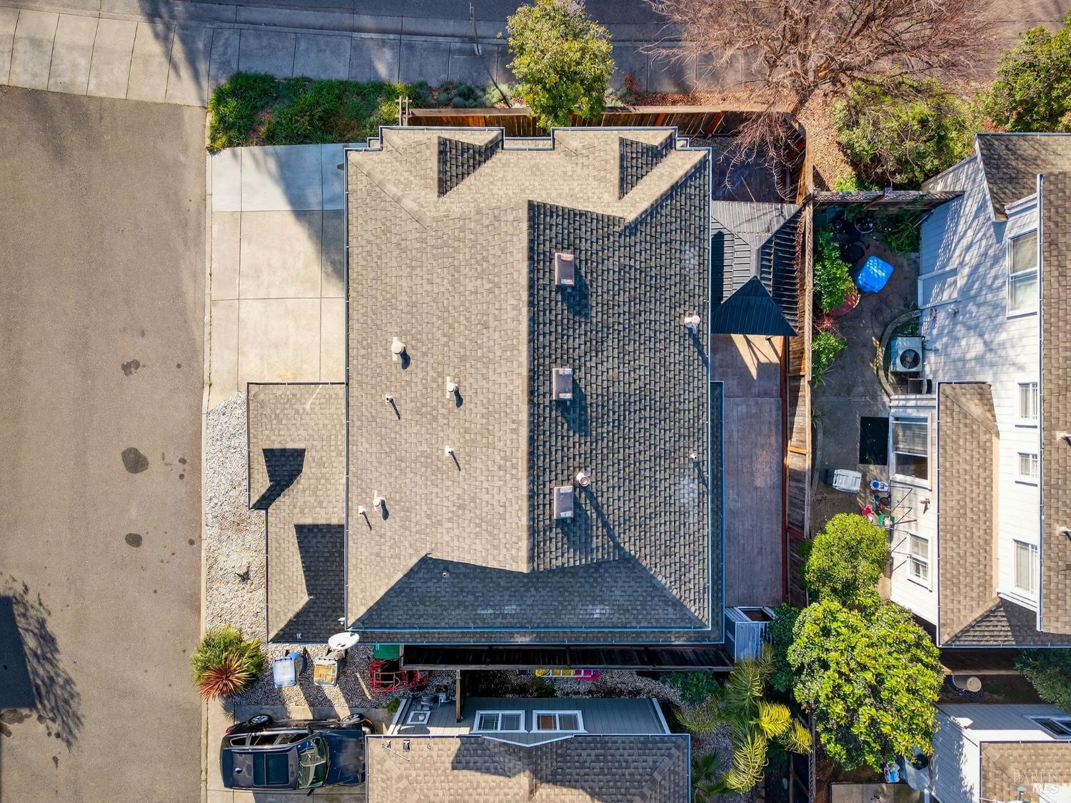 36 W Brookside Drive