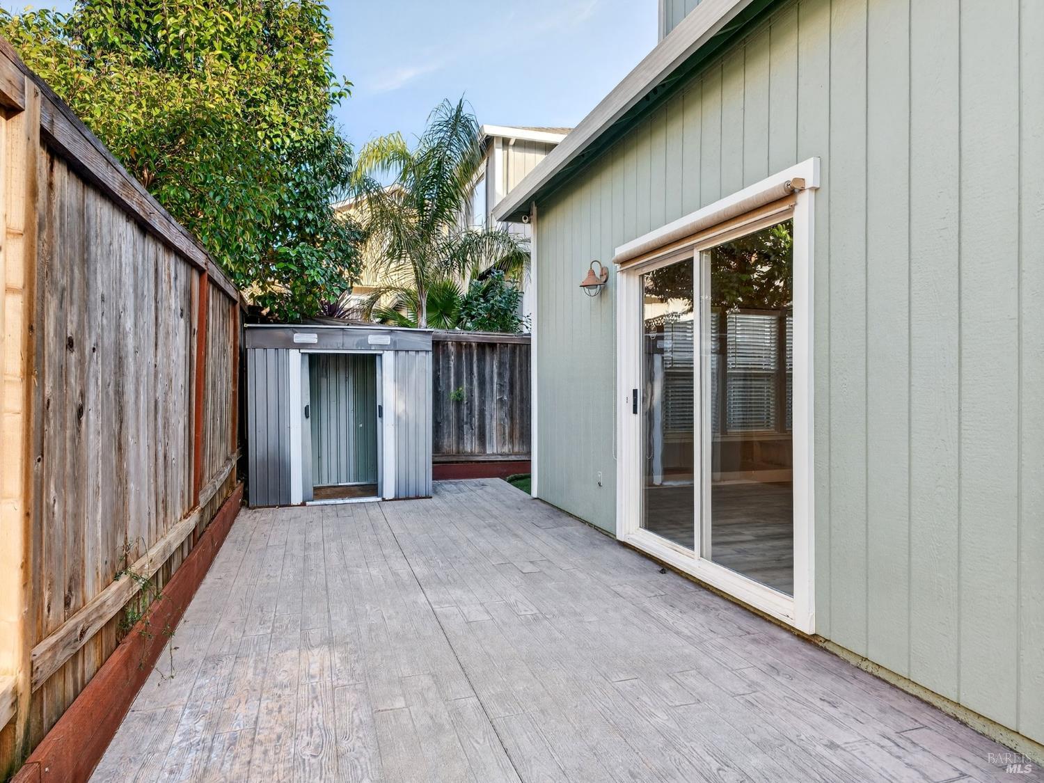 36 W Brookside Drive