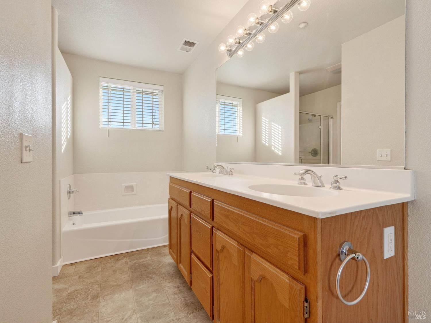 36 W Brookside Drive