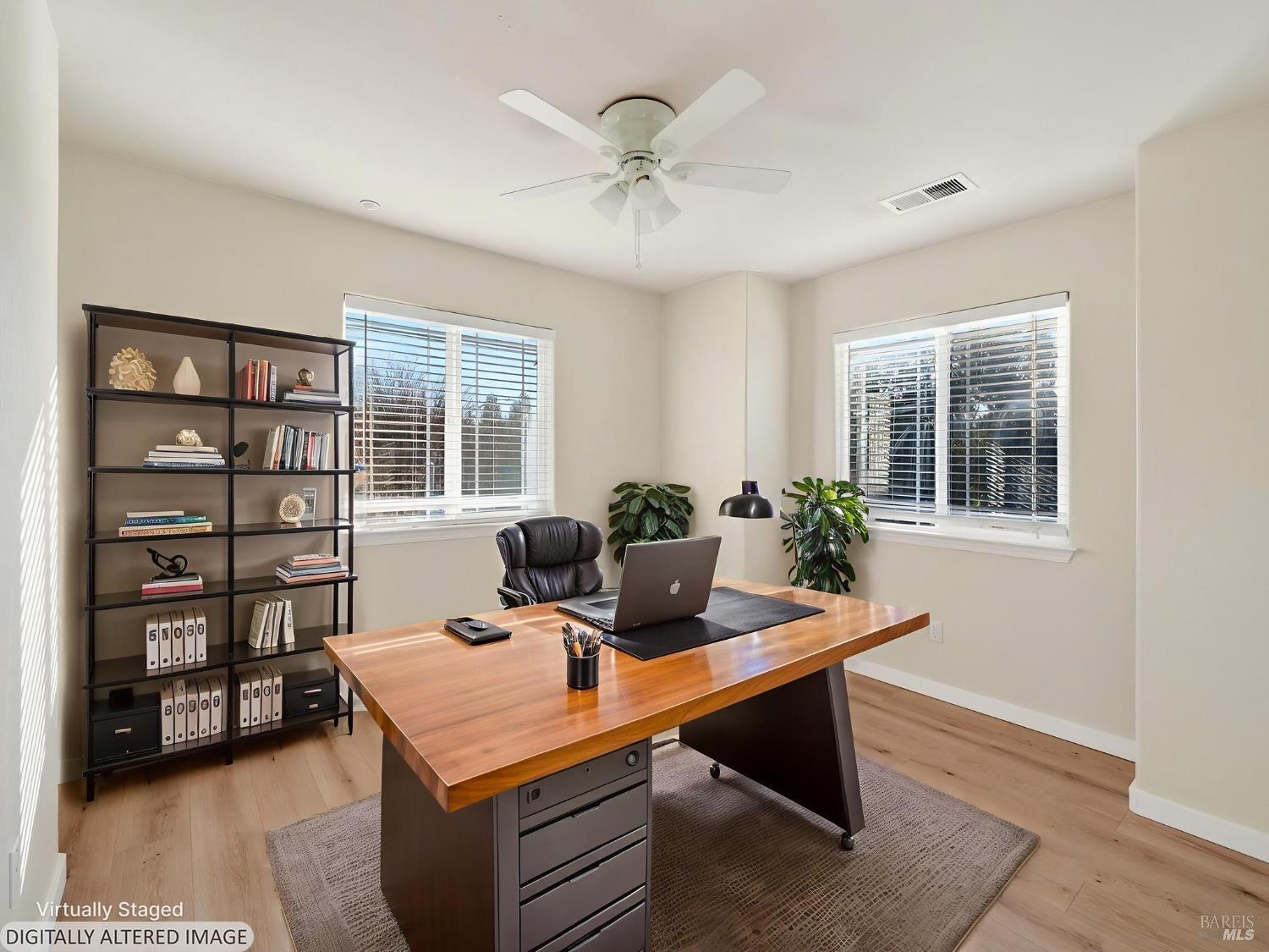 36 W Brookside Drive