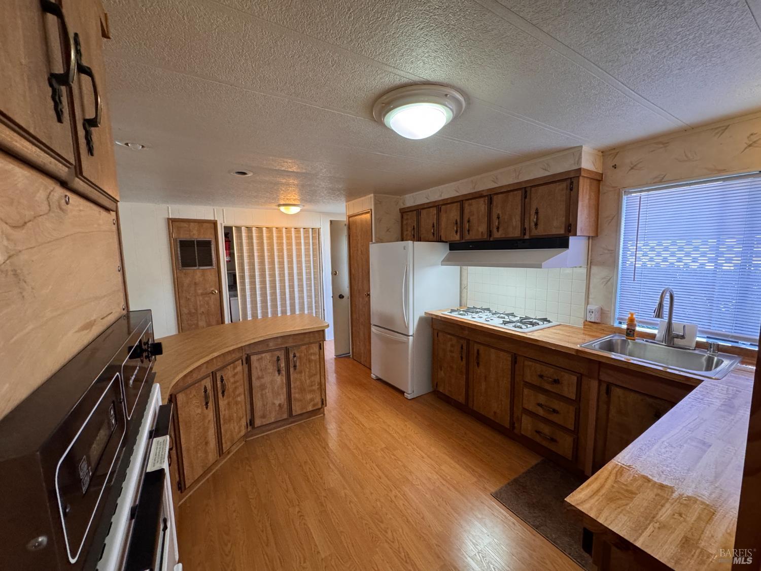 97 Glenoak Court