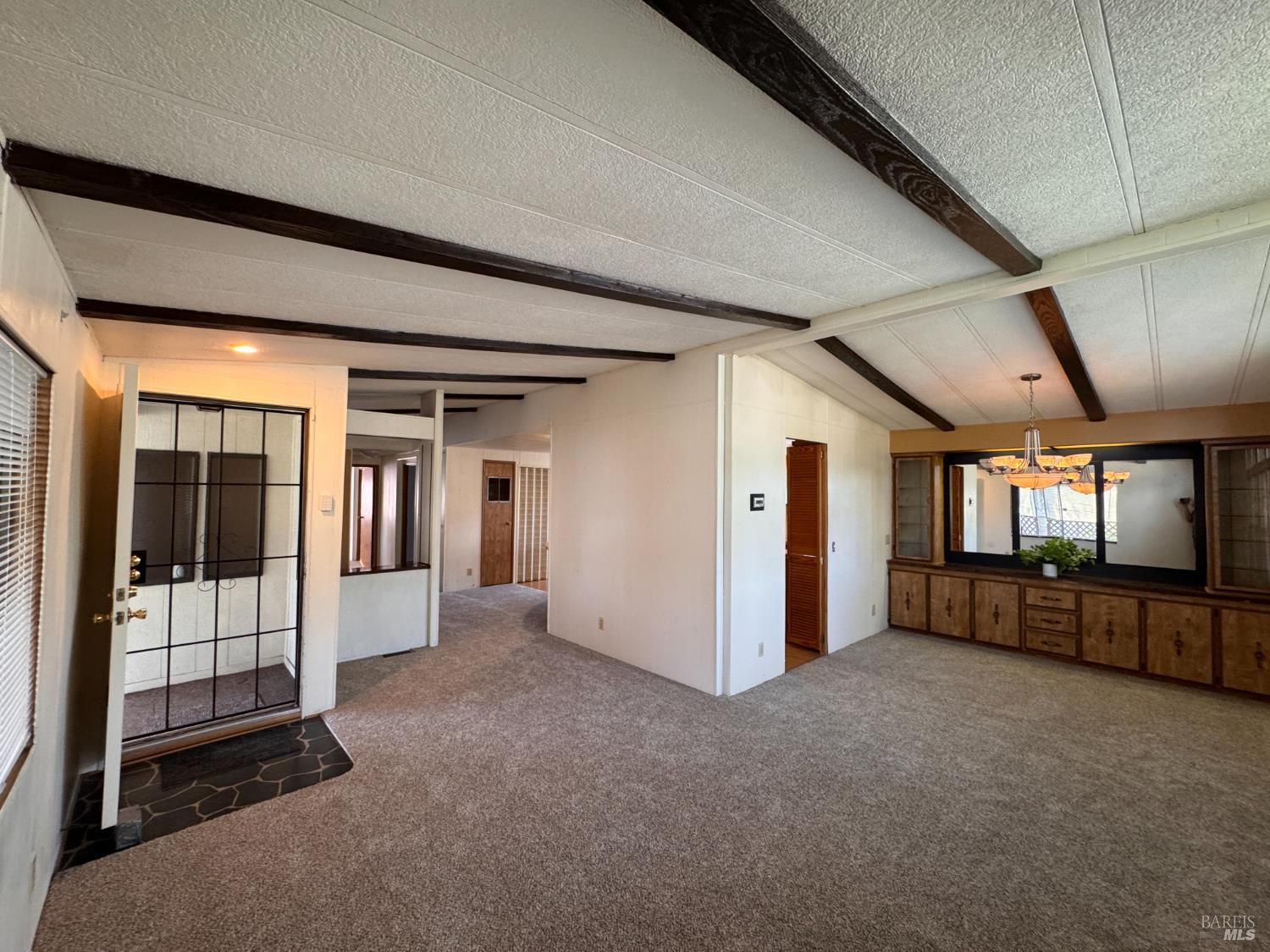 97 Glenoak Court