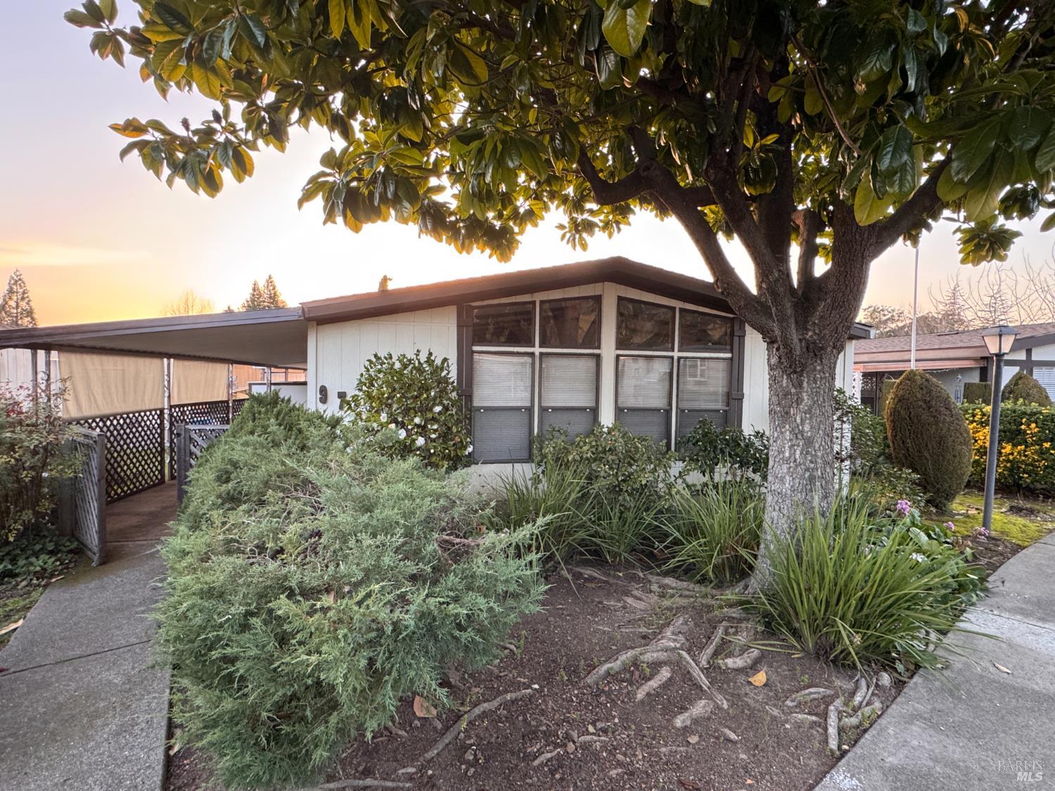 97 Glenoak Court