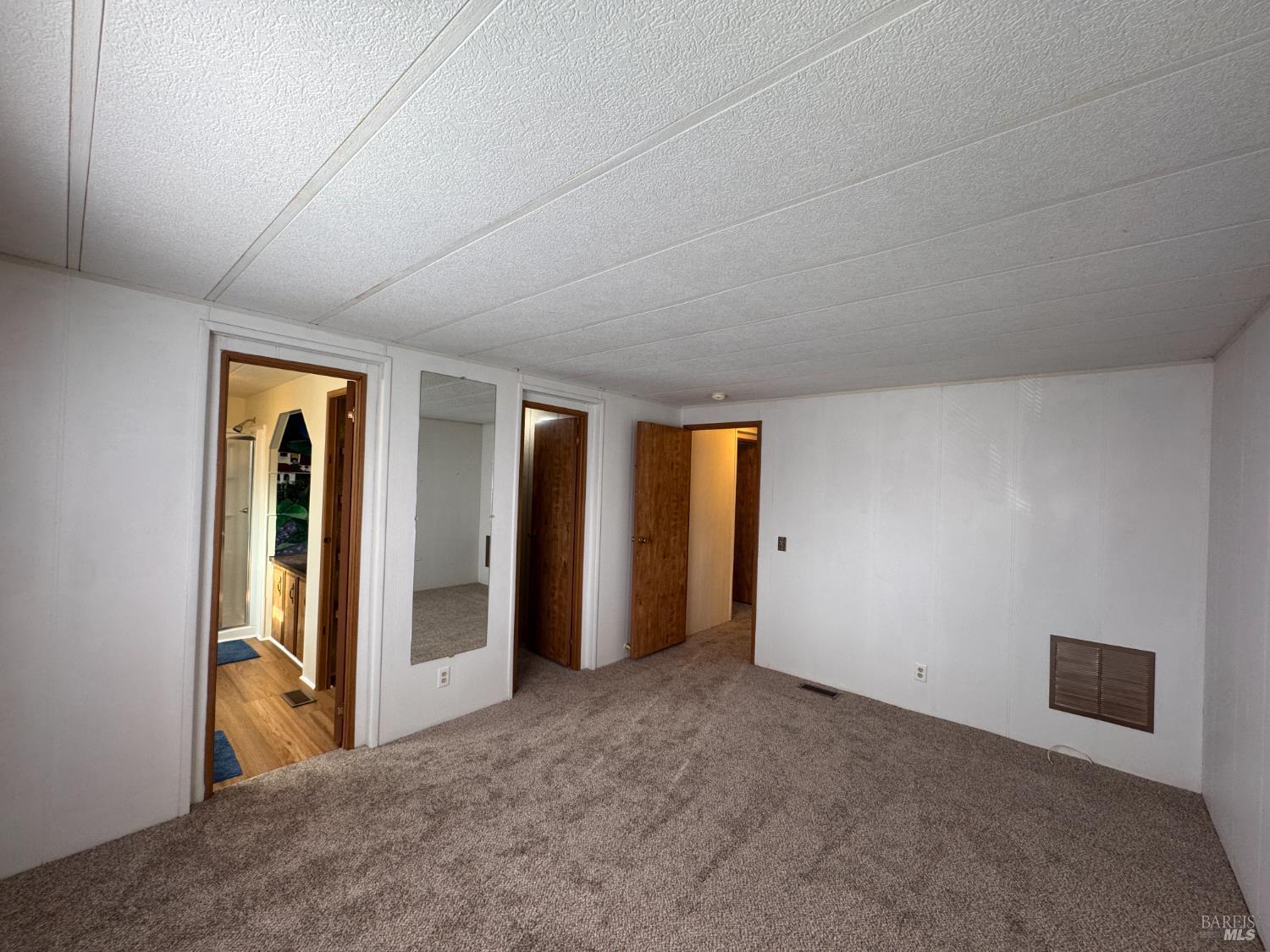 97 Glenoak Court