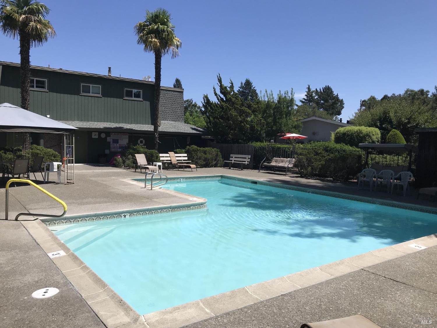 97 Glenoak Court