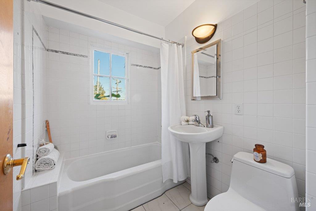 146 Morning Sun Avenue