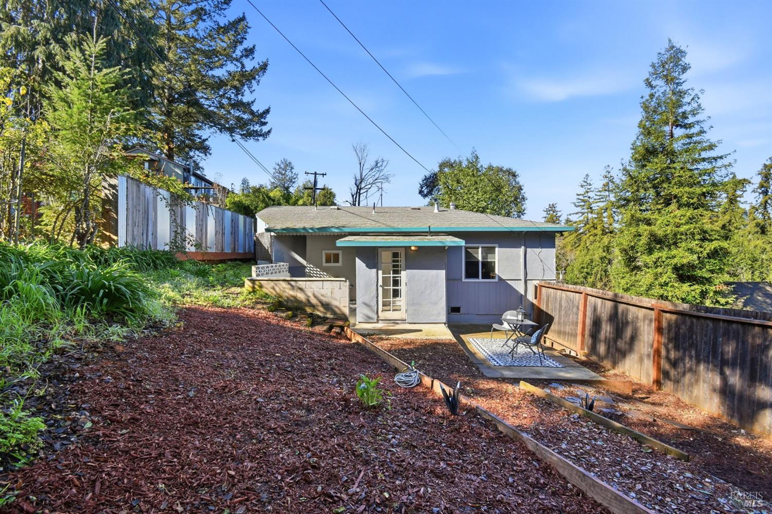 8221 Spring Drive