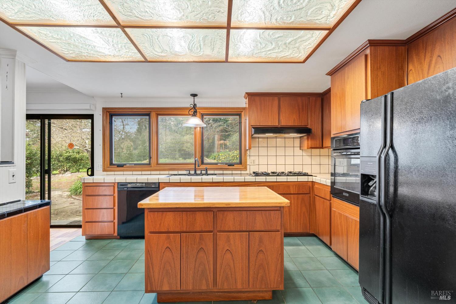 6363 Pond Hollow Road