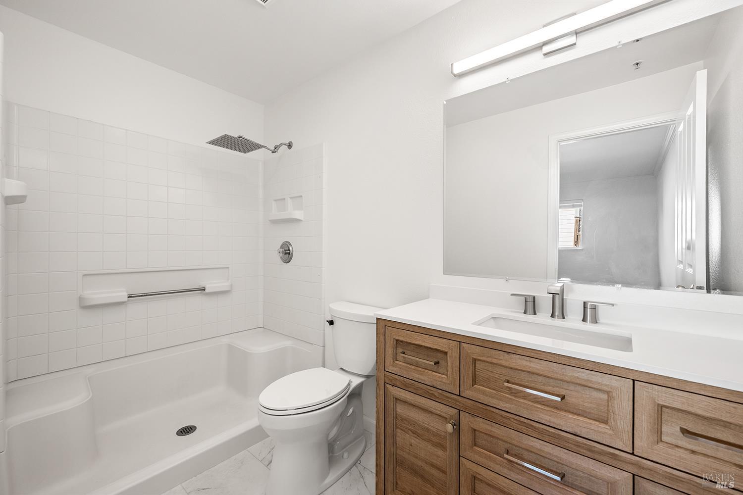 433 University Street