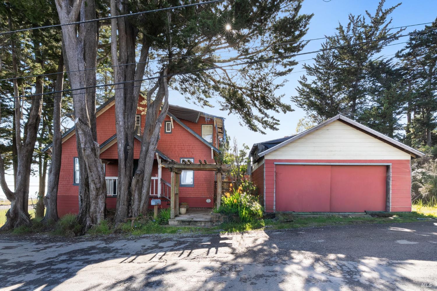 238 California Avenue