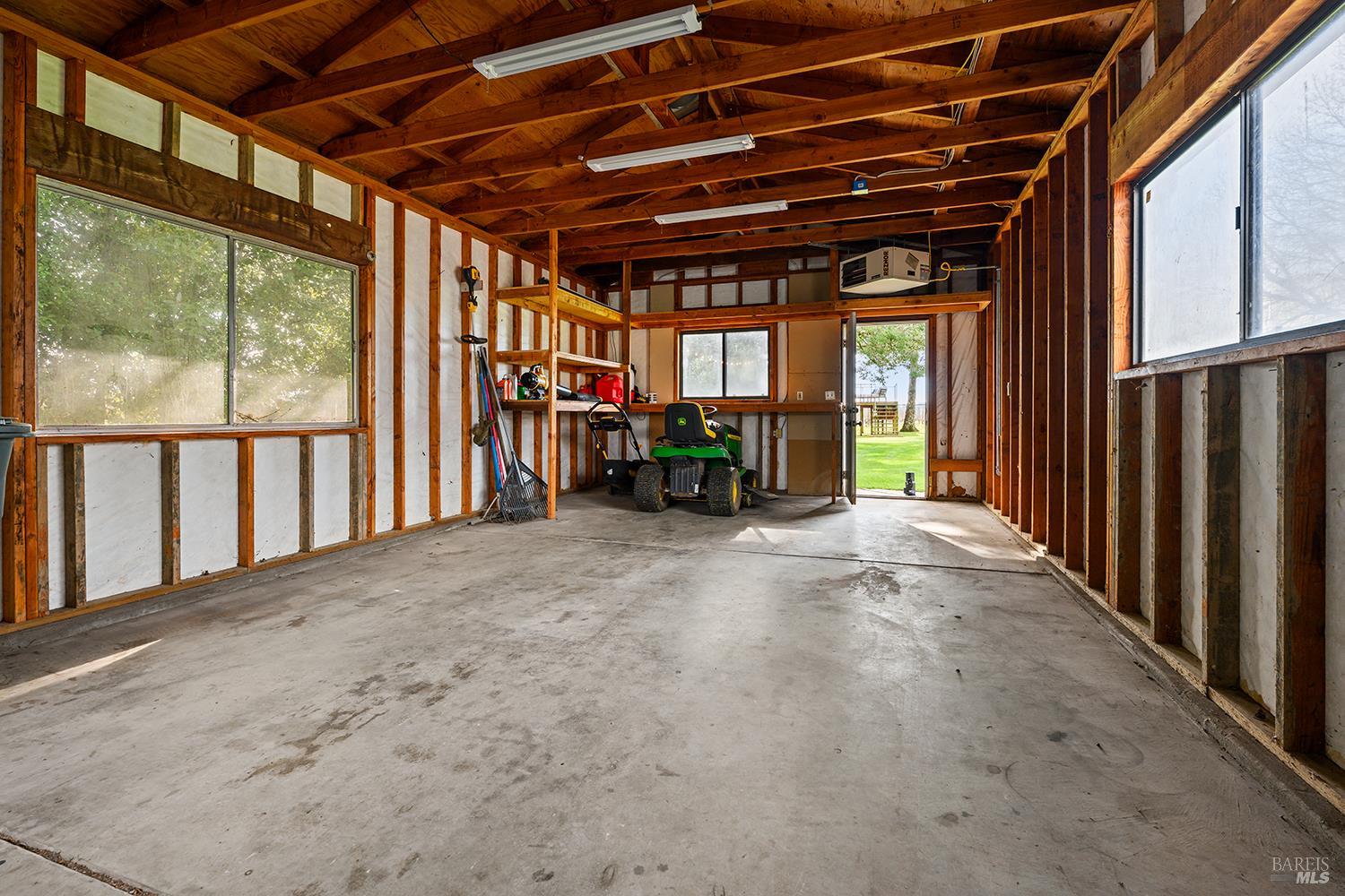 870 Gold Ridge Road