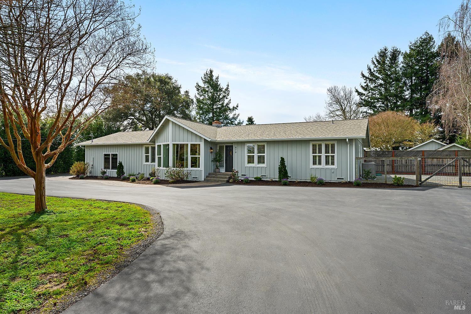 870 Gold Ridge Road
