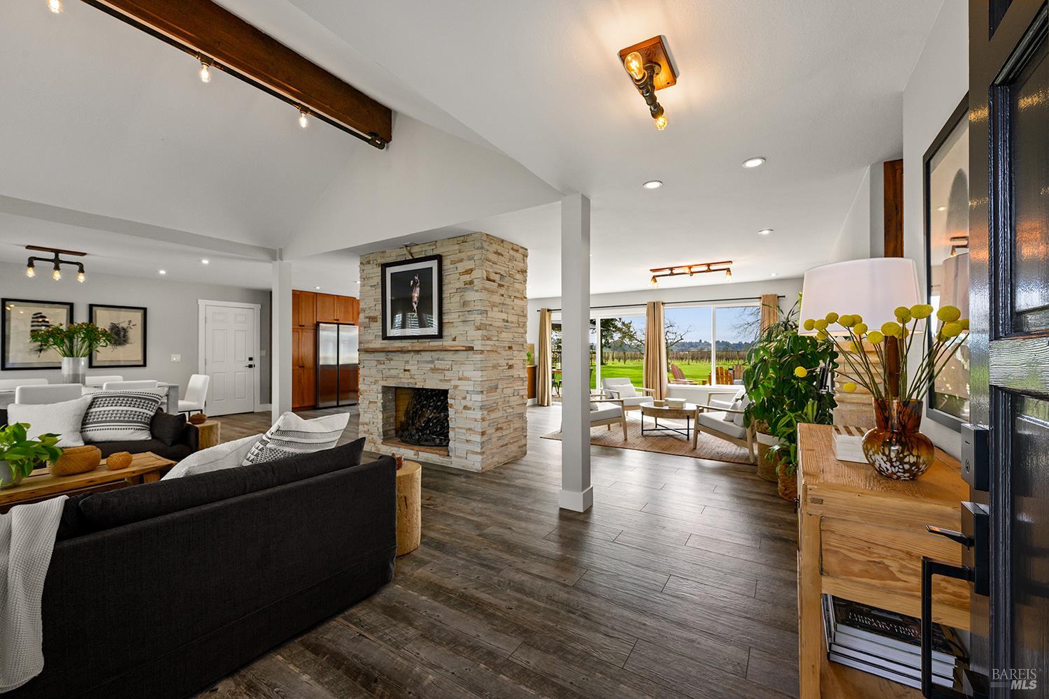 870 Gold Ridge Road
