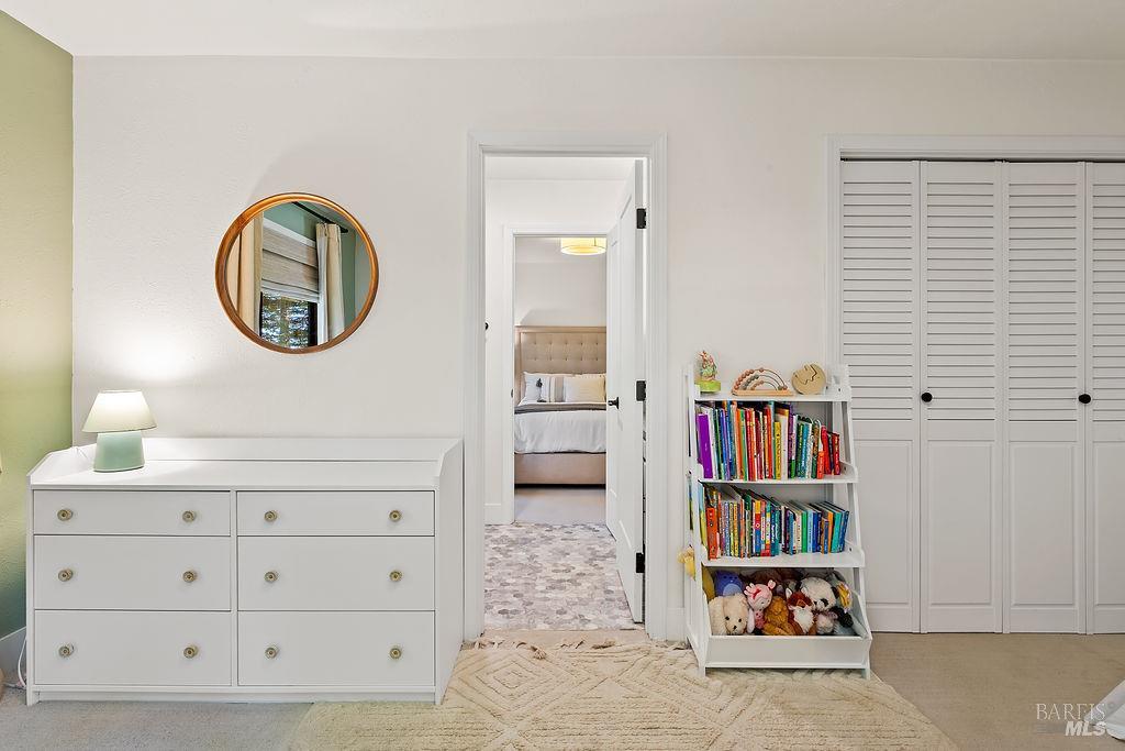 913 Valley View Drive