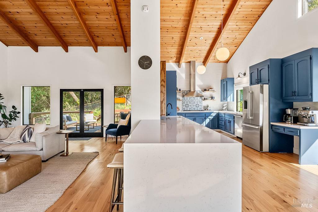 913 Valley View Drive