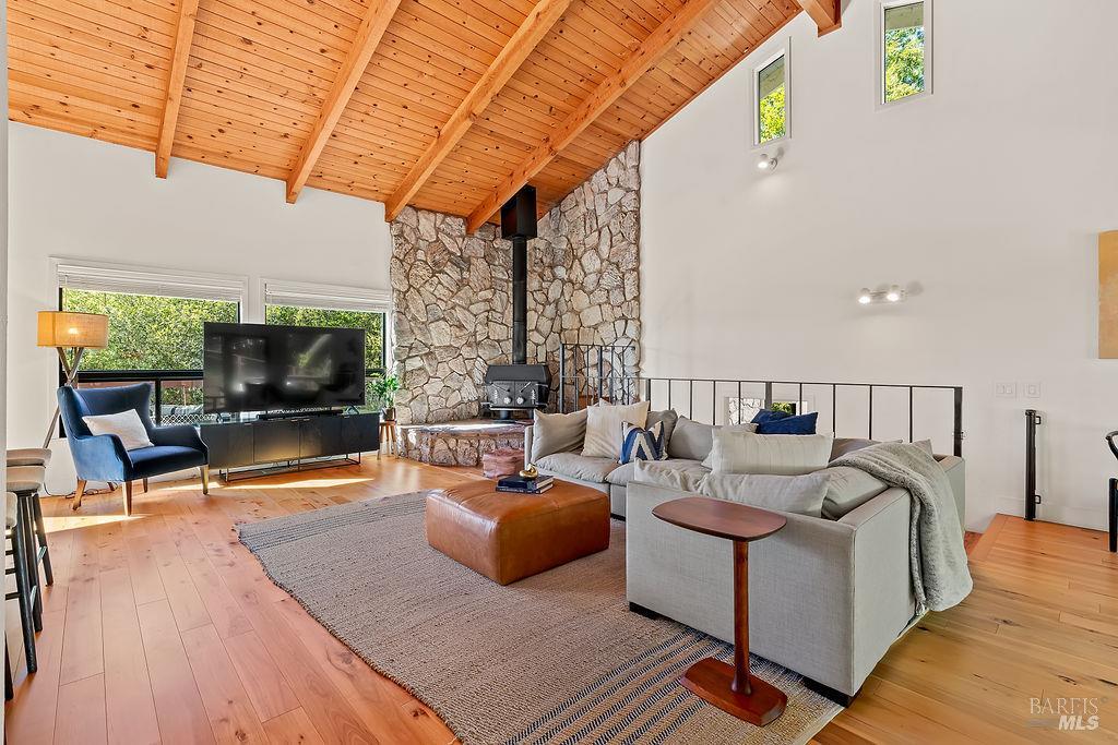 913 Valley View Drive