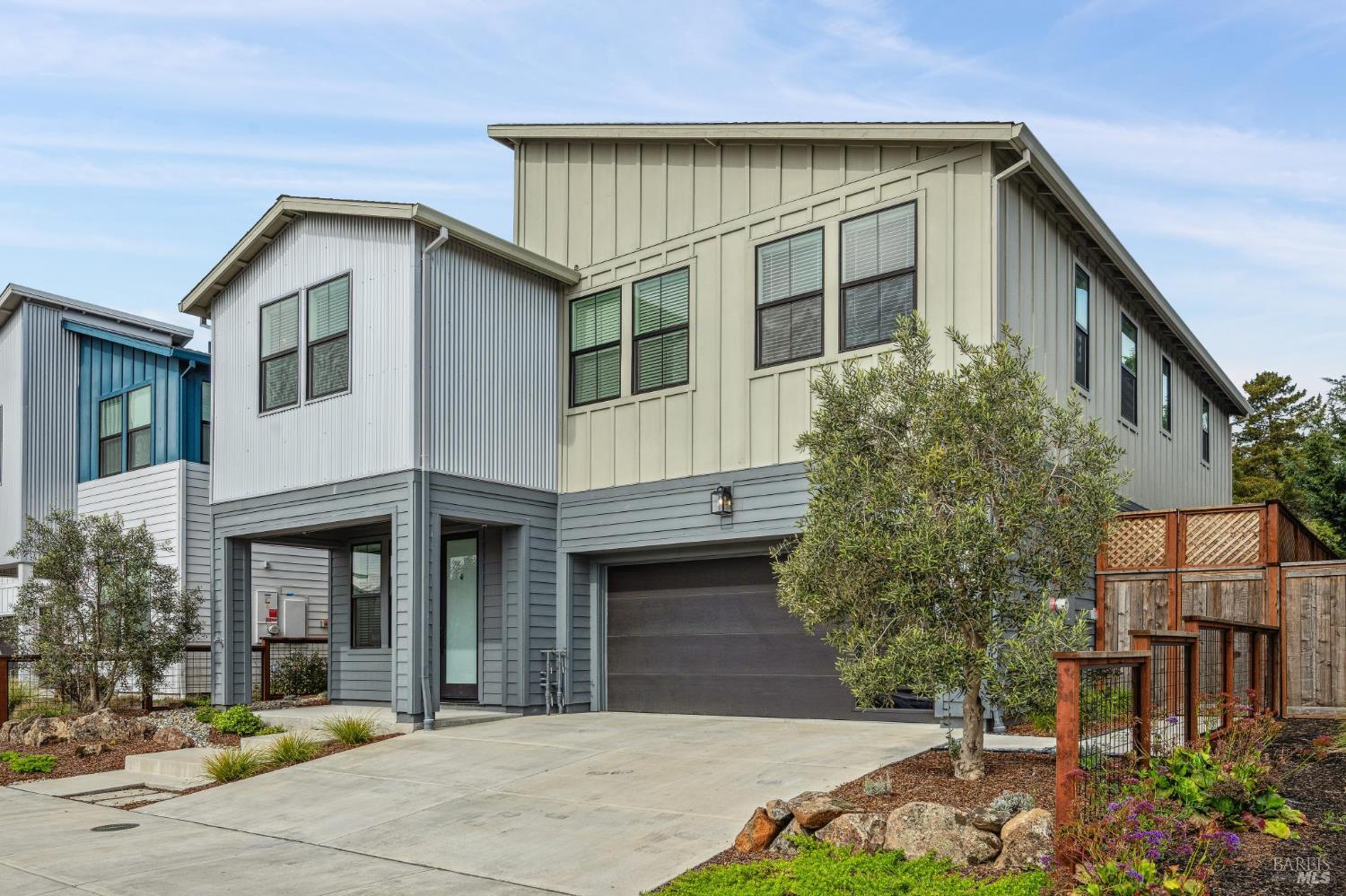2223 Versaro Drive
