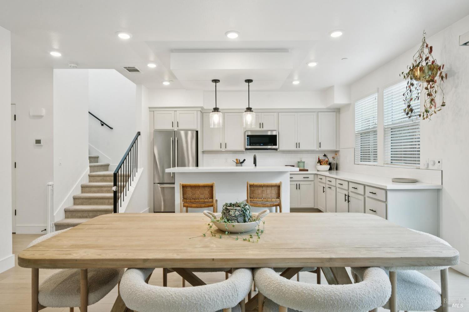 2223 Versaro Drive