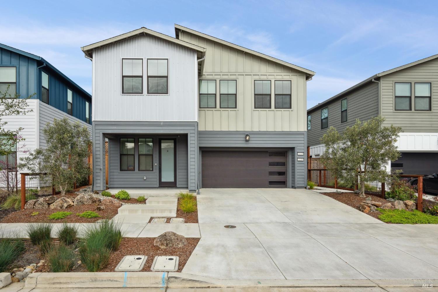 2223 Versaro Drive