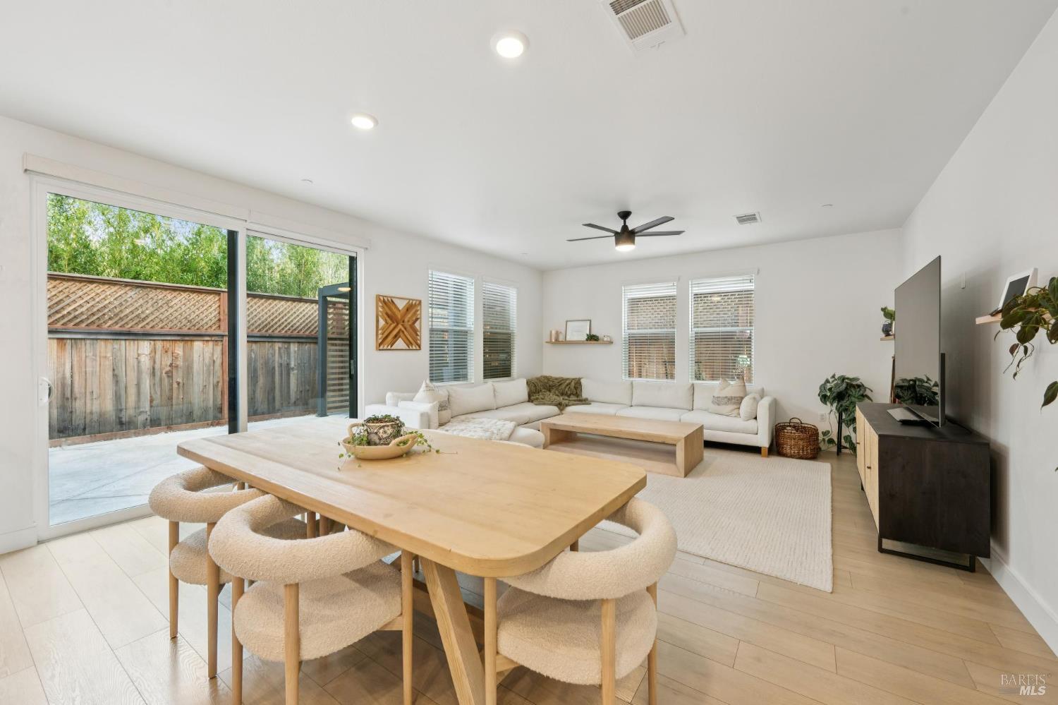 2223 Versaro Drive