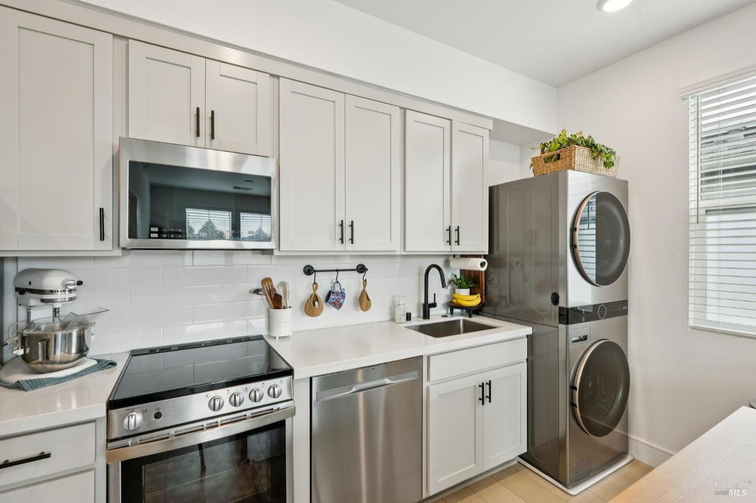 2223 Versaro Drive