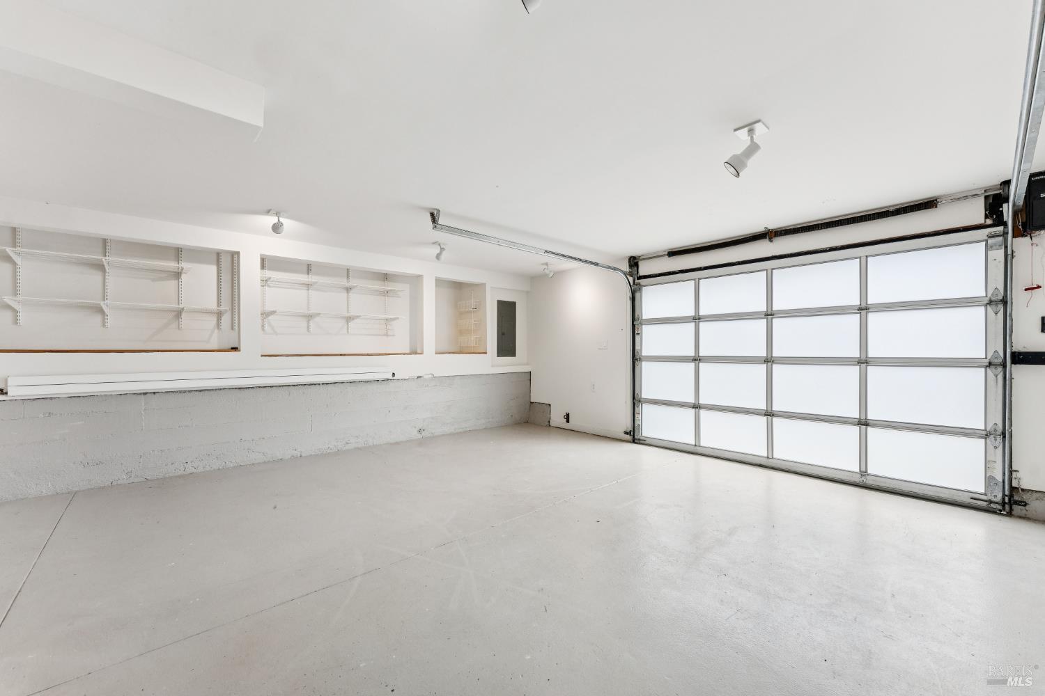 123 Almenar Drive