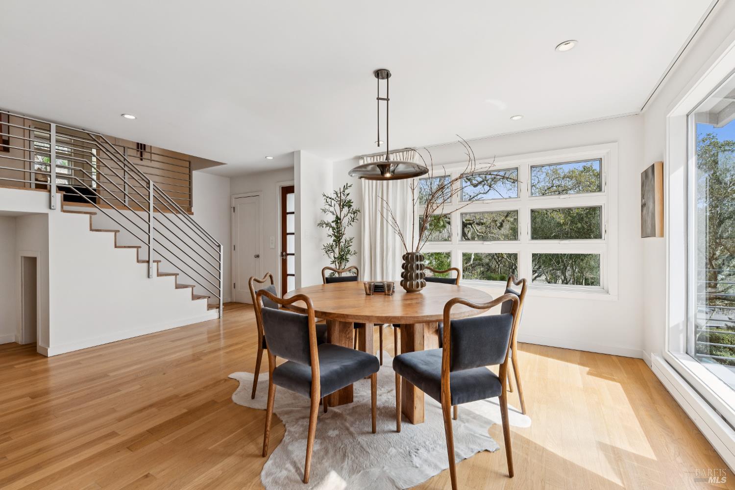 123 Almenar Drive