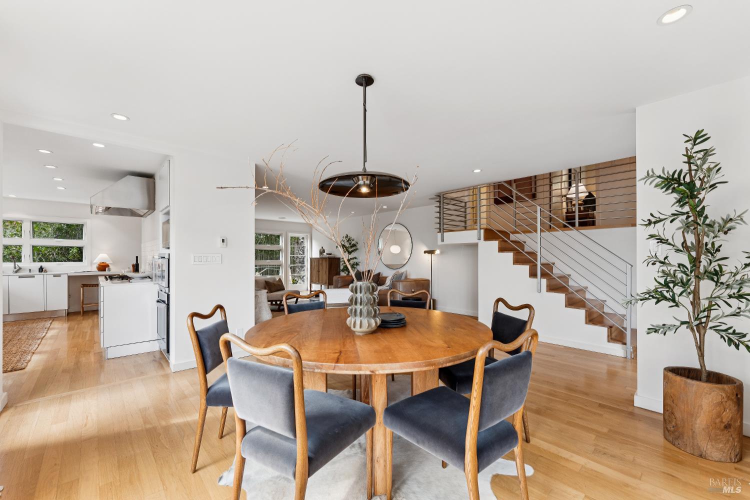 123 Almenar Drive