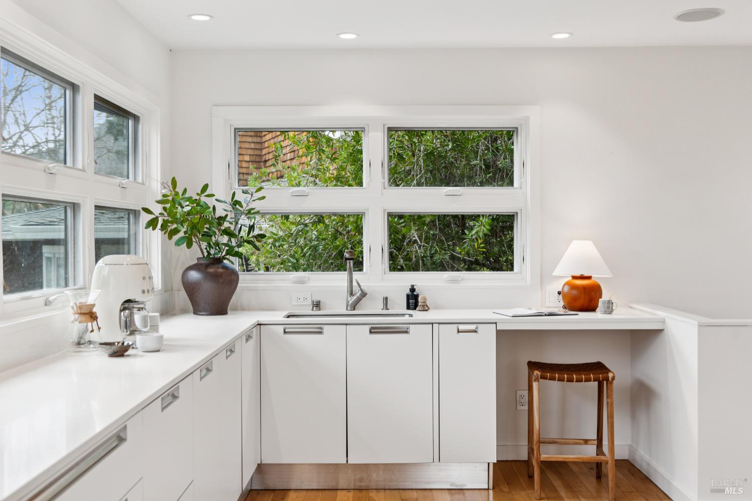 123 Almenar Drive