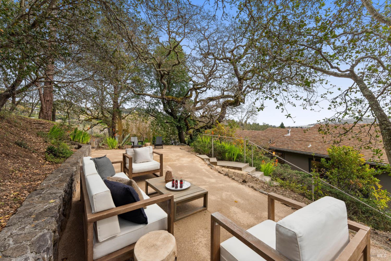 123 Almenar Drive