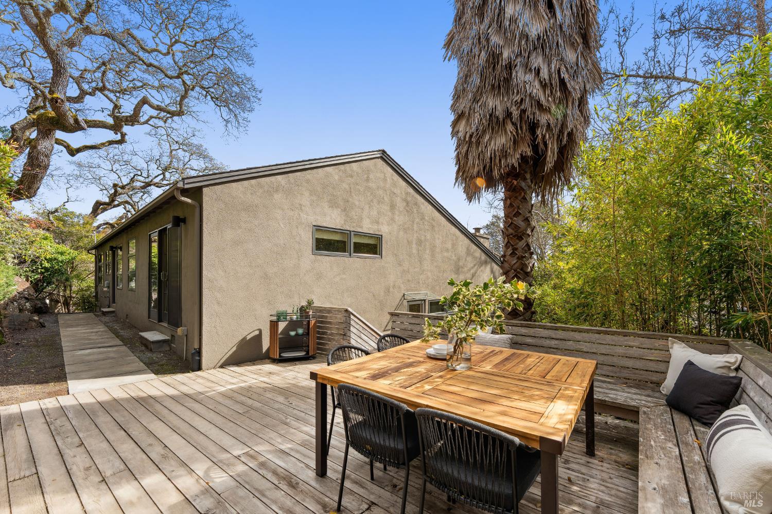 123 Almenar Drive