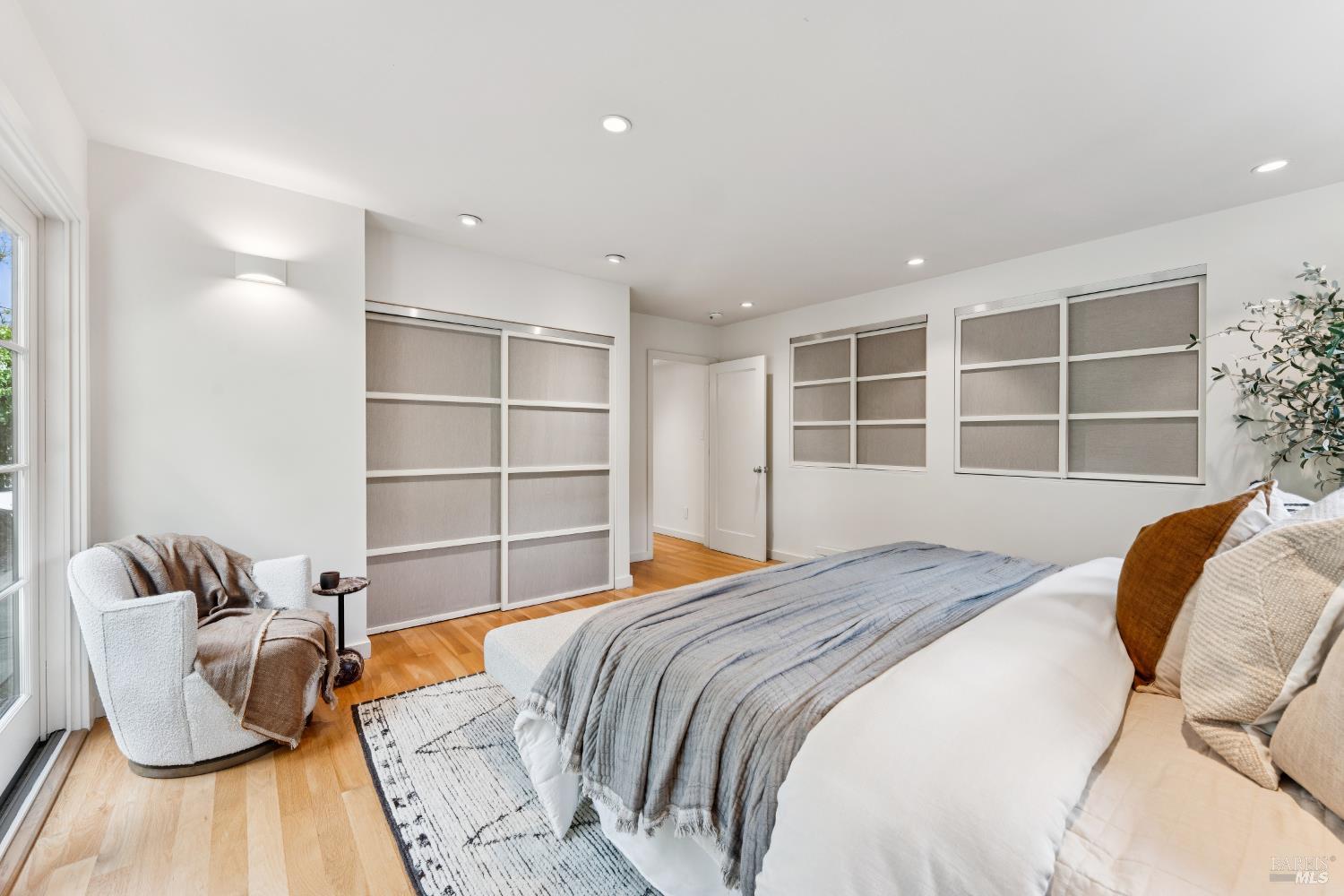 123 Almenar Drive