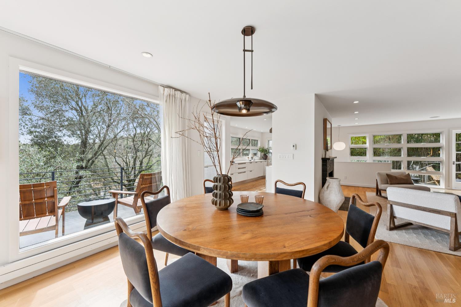 123 Almenar Drive