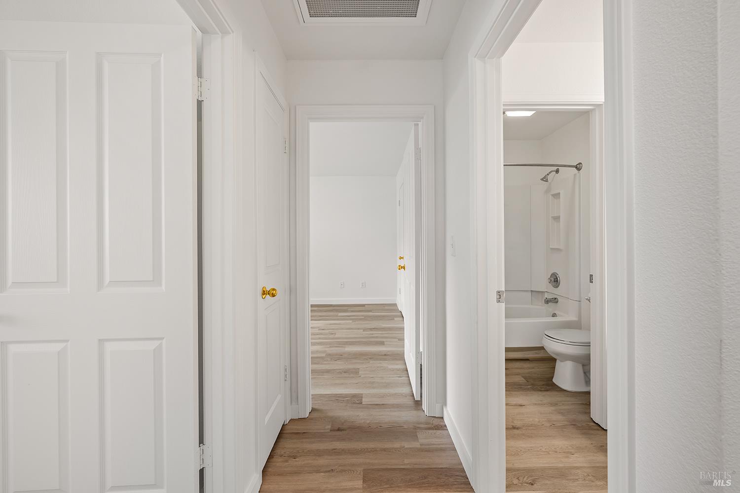 433 University Street