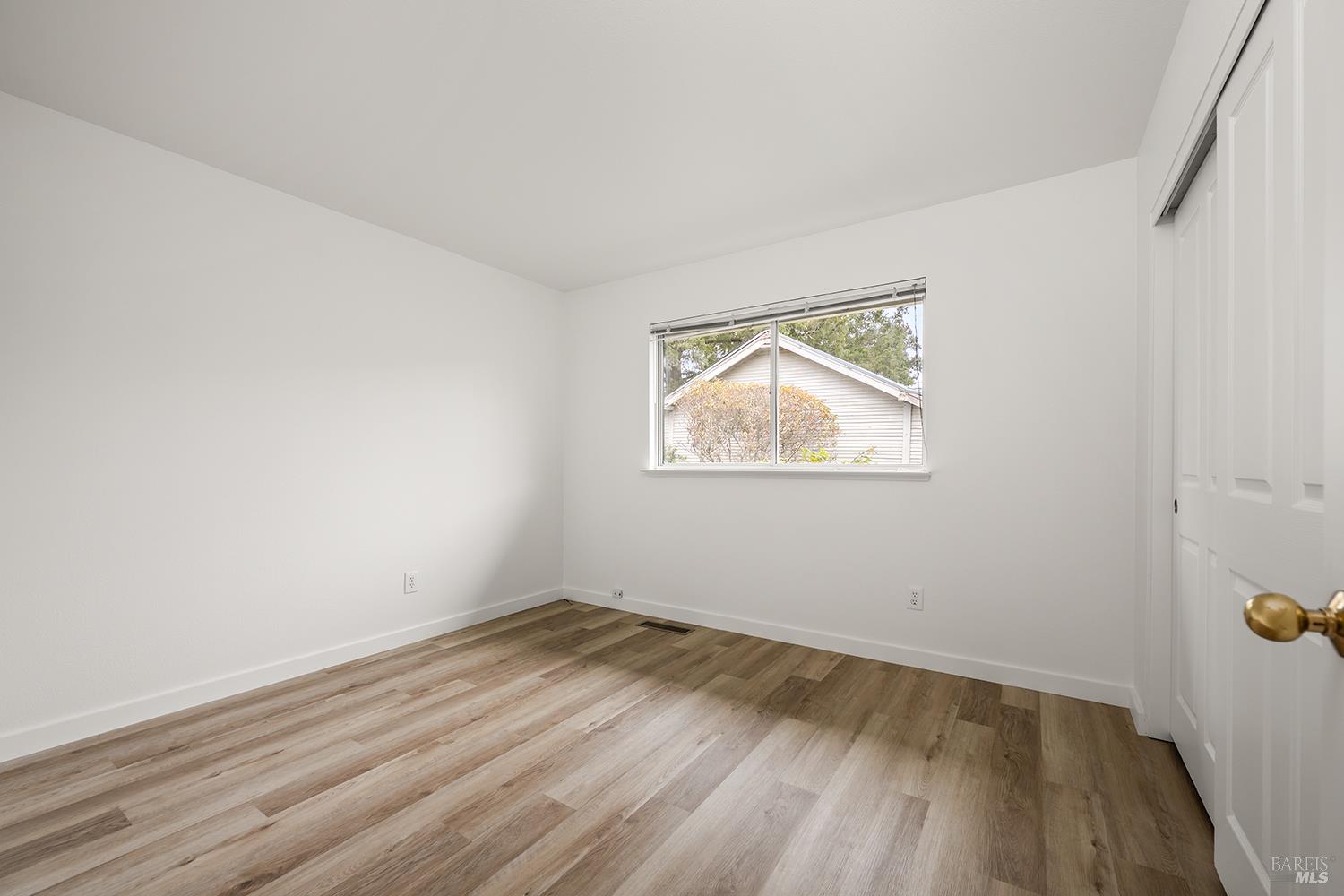 433 University Street