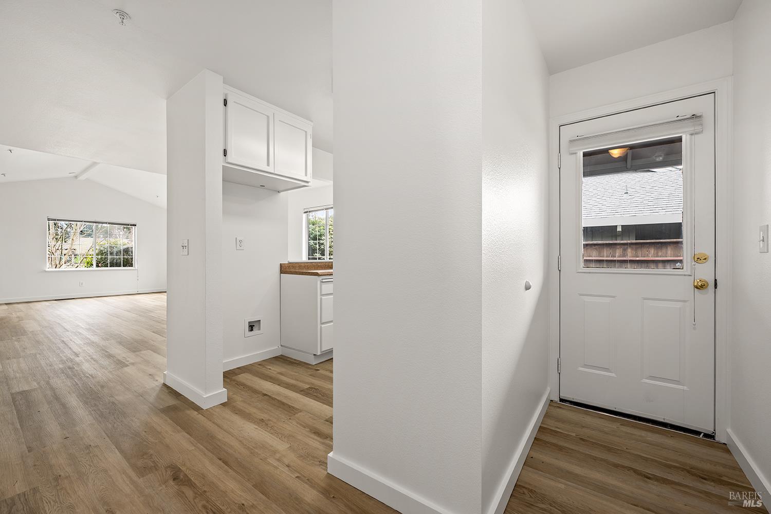 433 University Street