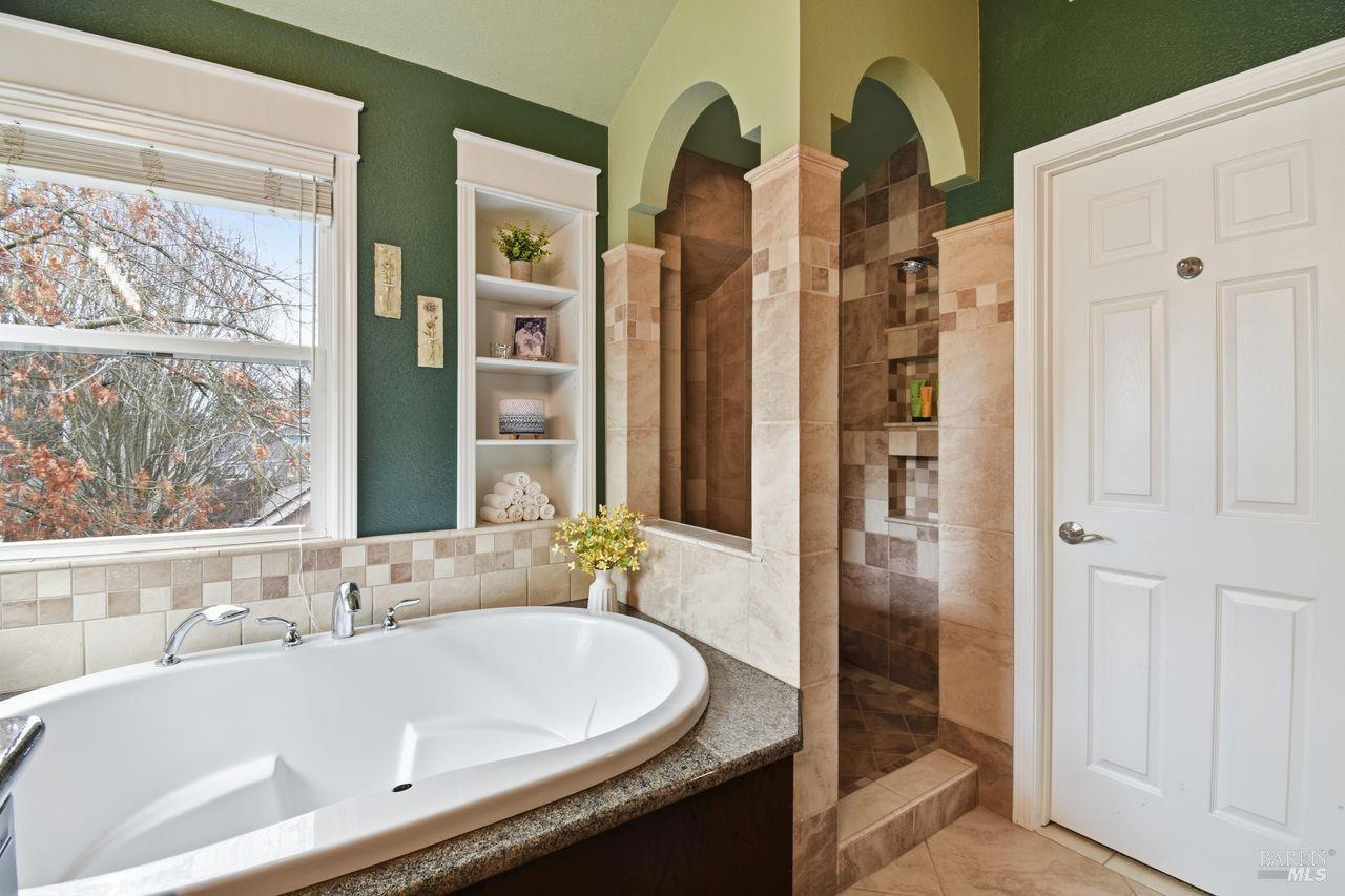 2174 Longhorn Circle