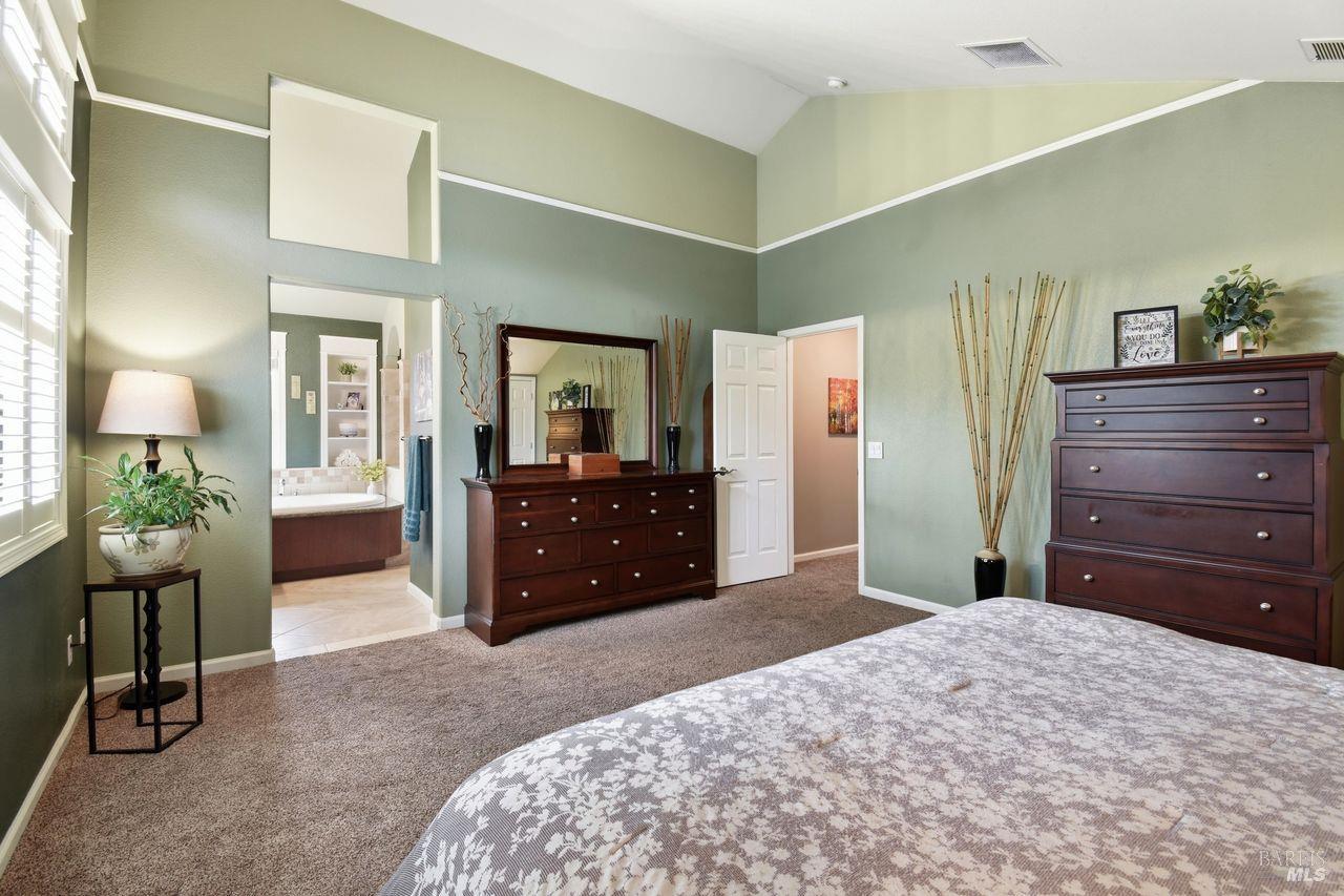 2174 Longhorn Circle