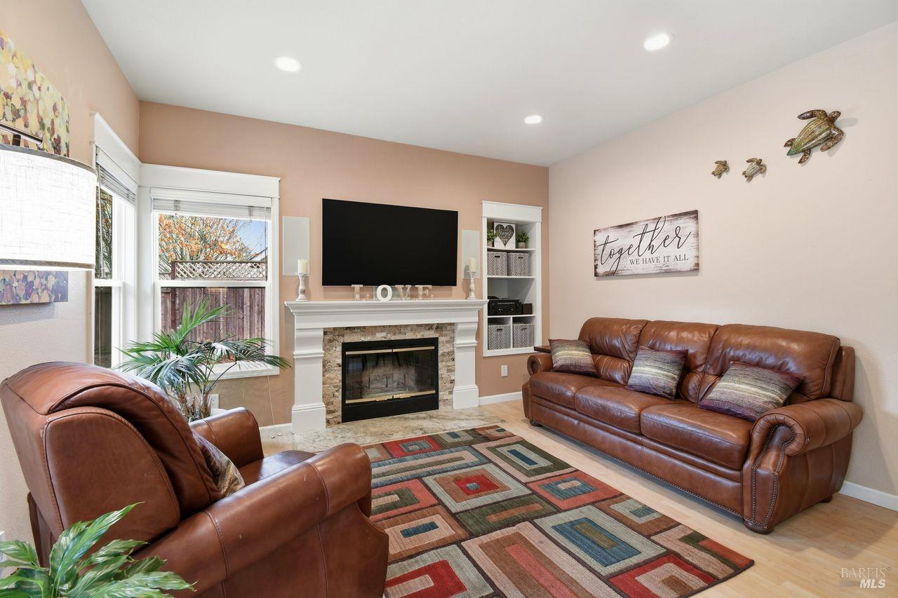 2174 Longhorn Circle