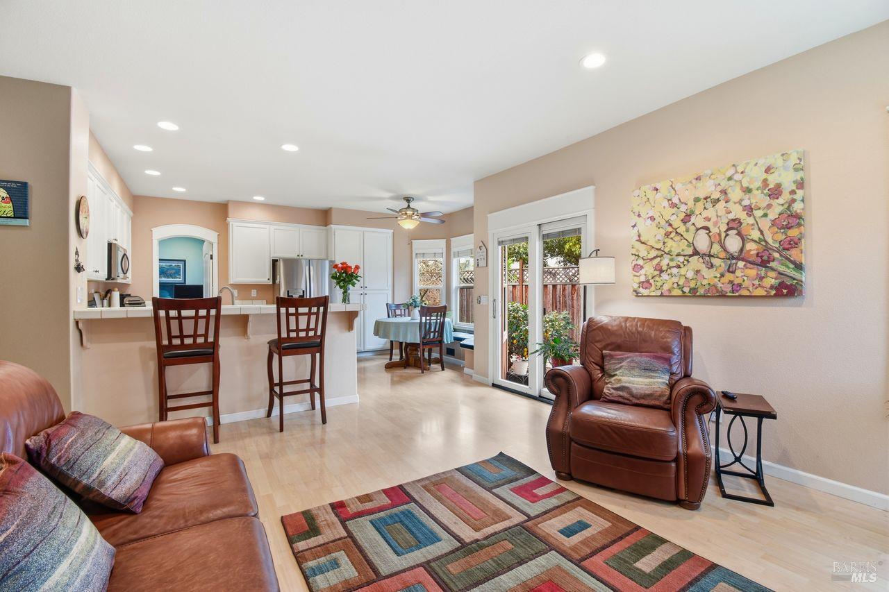 2174 Longhorn Circle