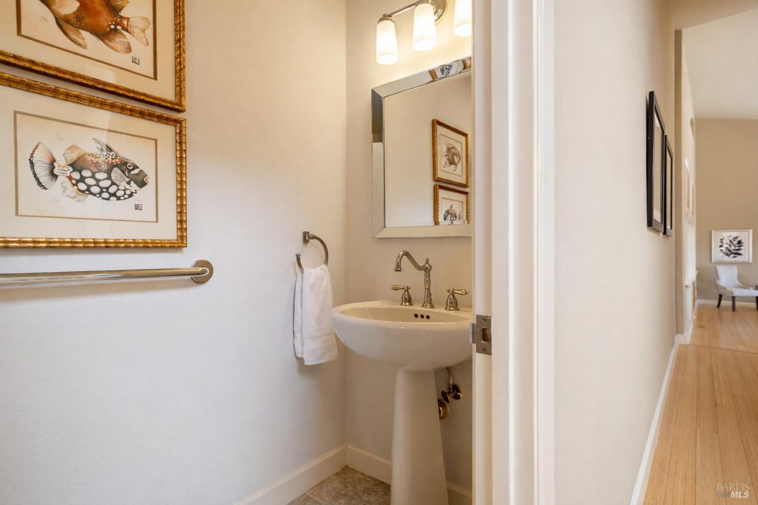 2901 Las Gallinas Avenue