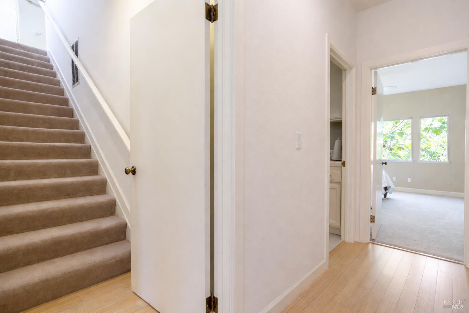 2901 Las Gallinas Avenue