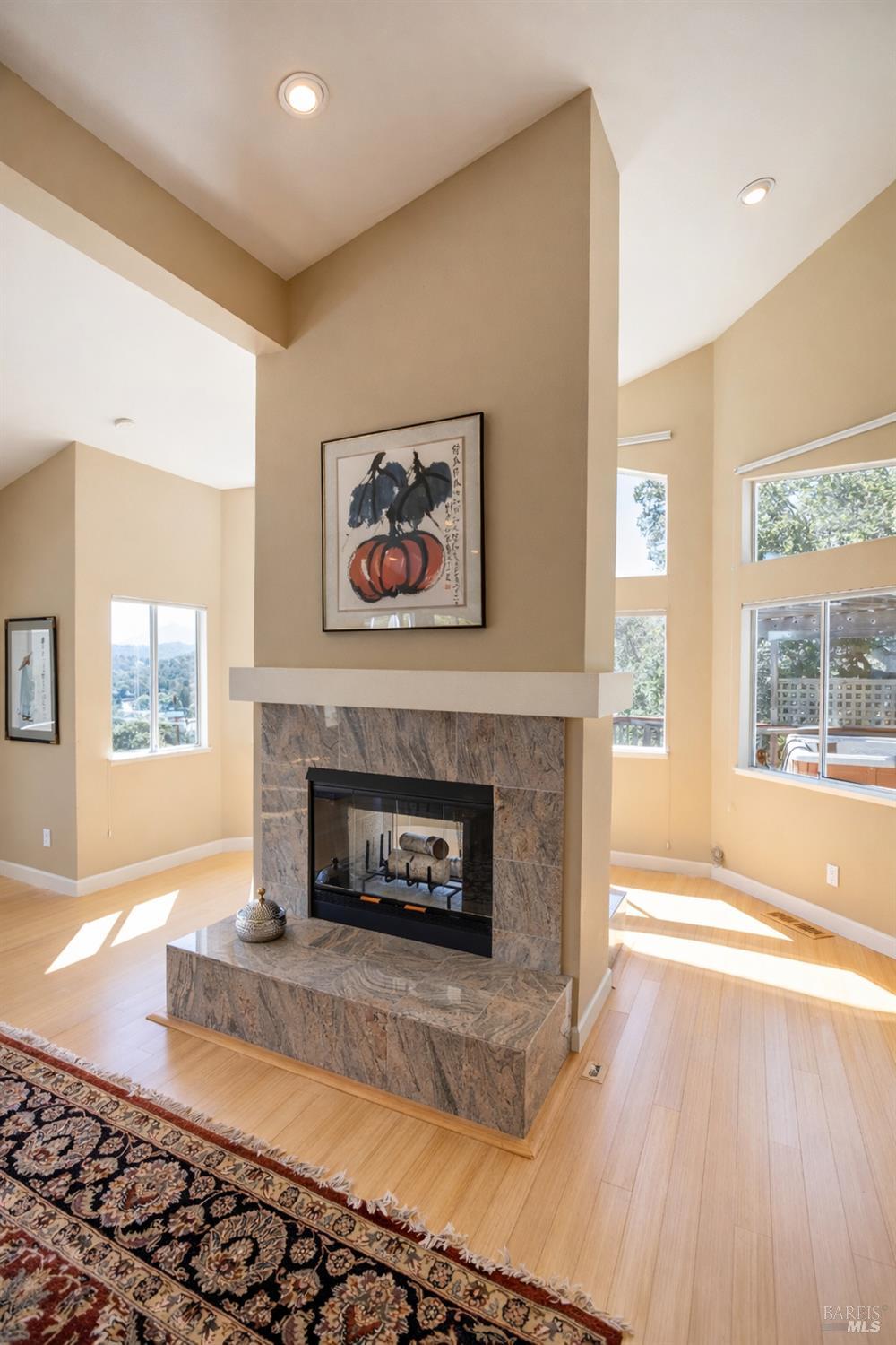 2901 Las Gallinas Avenue