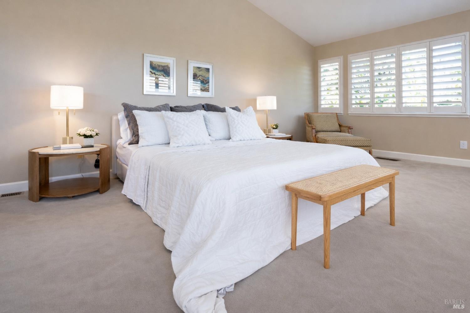 2901 Las Gallinas Avenue